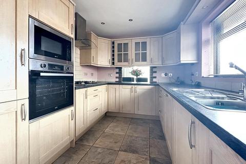 3 bedroom detached bungalow for sale, Badgers Field, Peacehaven, BN10 8LQ