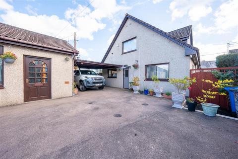 4 bedroom house for sale, Dundee Road, Letham