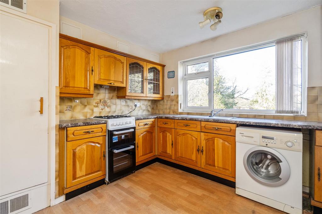 6 Keresley Close 1.jpg