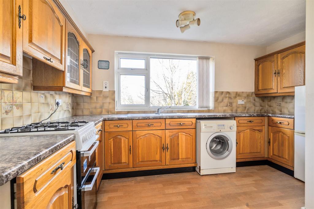 6 Keresley Close 2.jpg