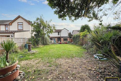 3 bedroom detached house for sale, Runwell Road, Wickford