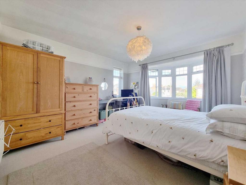 Bedroom 1: