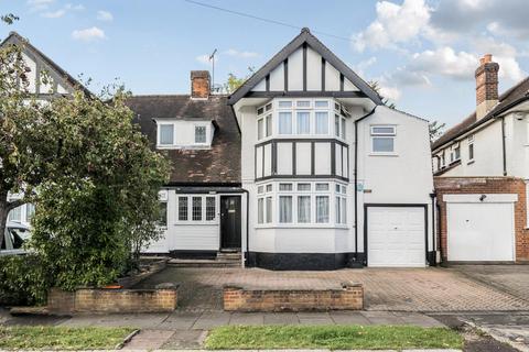 4 bedroom semi-detached house for sale, Lansdowne Road, Stanmore HA7