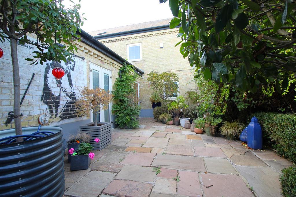 Courtyard 2 .JPG