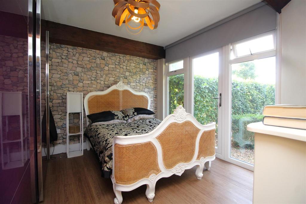 Bedroom 2 .JPG