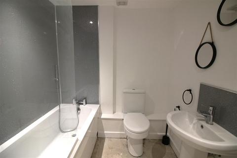 2 bedroom terraced house for sale, Saltash Road, Callington