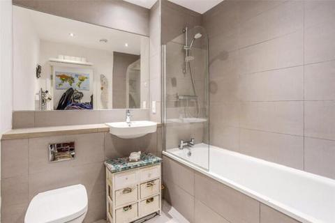 Flat 404, Fairway Court, 15 Culvert Drive, London, E3 3UF