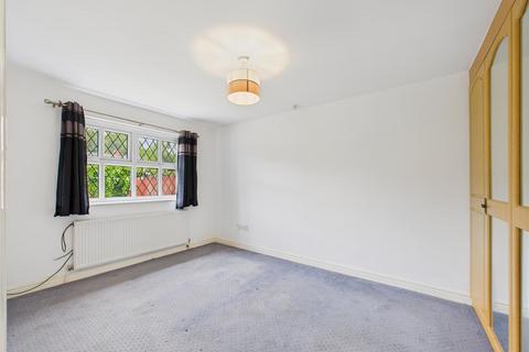 undefined, Aspen Close, Hull