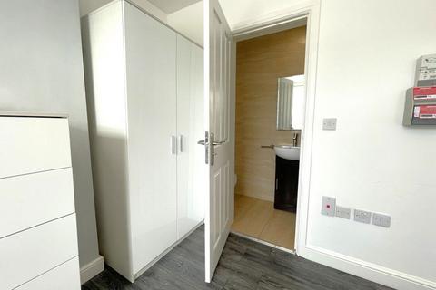 undefined, Studio P, 132 Belsize Avenue, Woodston, PE2 9HX