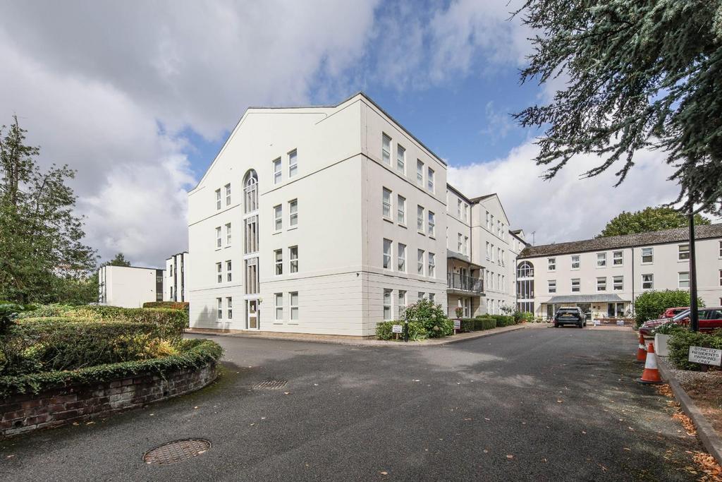 26 Oakfield House CV32-2.jpg