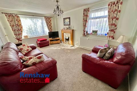 3 bedroom detached bungalow for sale, Cantelupe Road, Ilkeston, Derbyshire