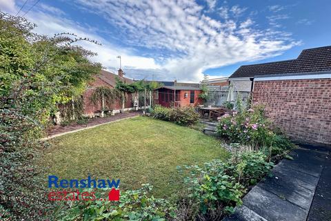 3 bedroom detached bungalow for sale, Cantelupe Road, Ilkeston, Derbyshire