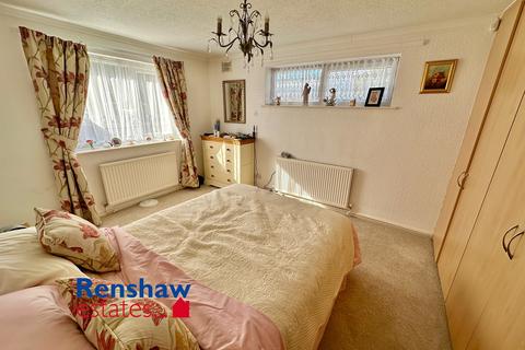 3 bedroom detached bungalow for sale, Cantelupe Road, Ilkeston, Derbyshire