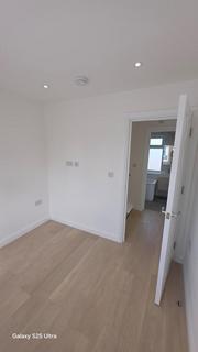 undefined, Clydesdale, Enfield, EN3