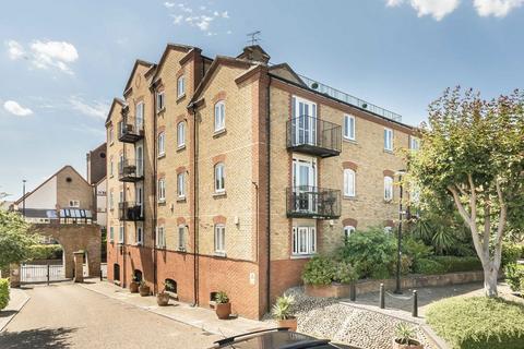 undefined, Rotherhithe Street, London SE16