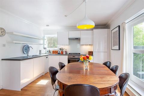 3 bedroom flat for sale, Leighton Crescent, London