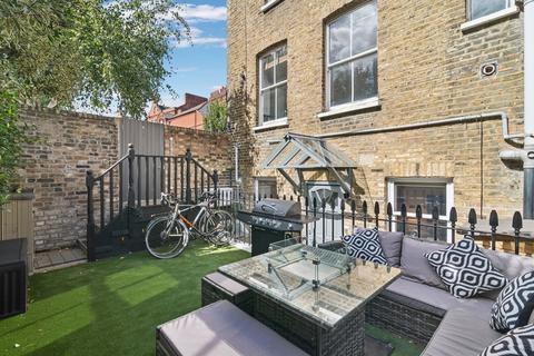 2 bedroom flat for sale, Turneville Road, London W14