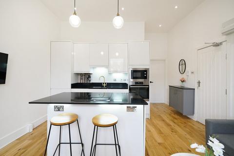 undefined, Sydenham Road, Croydon, CR0