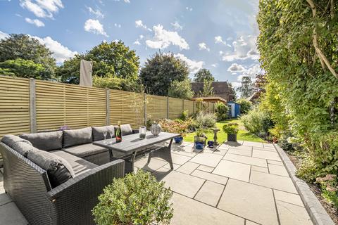 undefined, George Road, Milford, Godalming, GU8