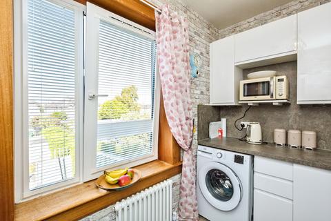 40 Pilton Drive, Edinburgh, EH5 2HQ