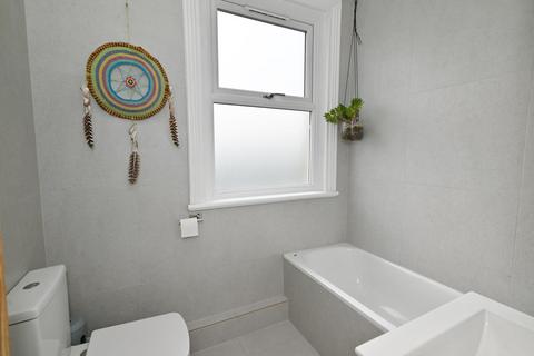116 Third Cross Road, Twickenham, TW2 5EA