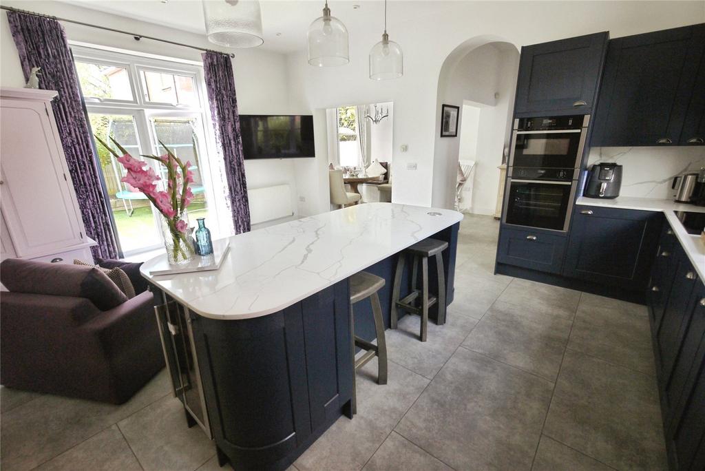 Kitchen/Family Room