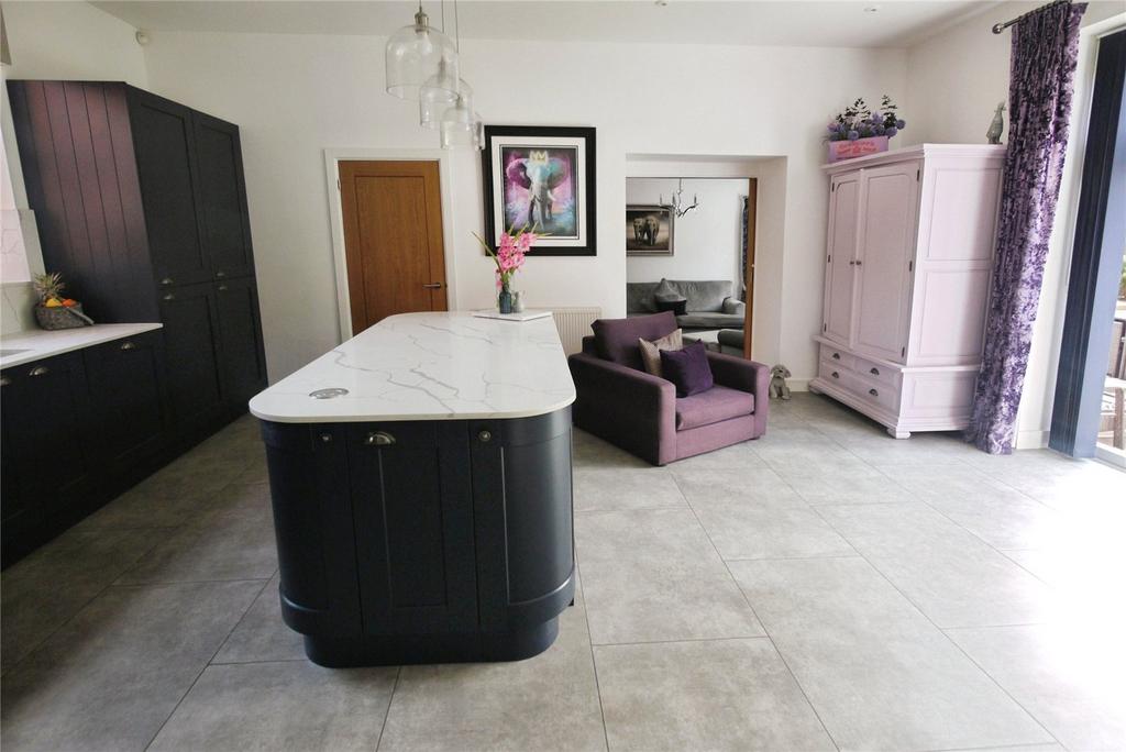 Kitchen/Family Room