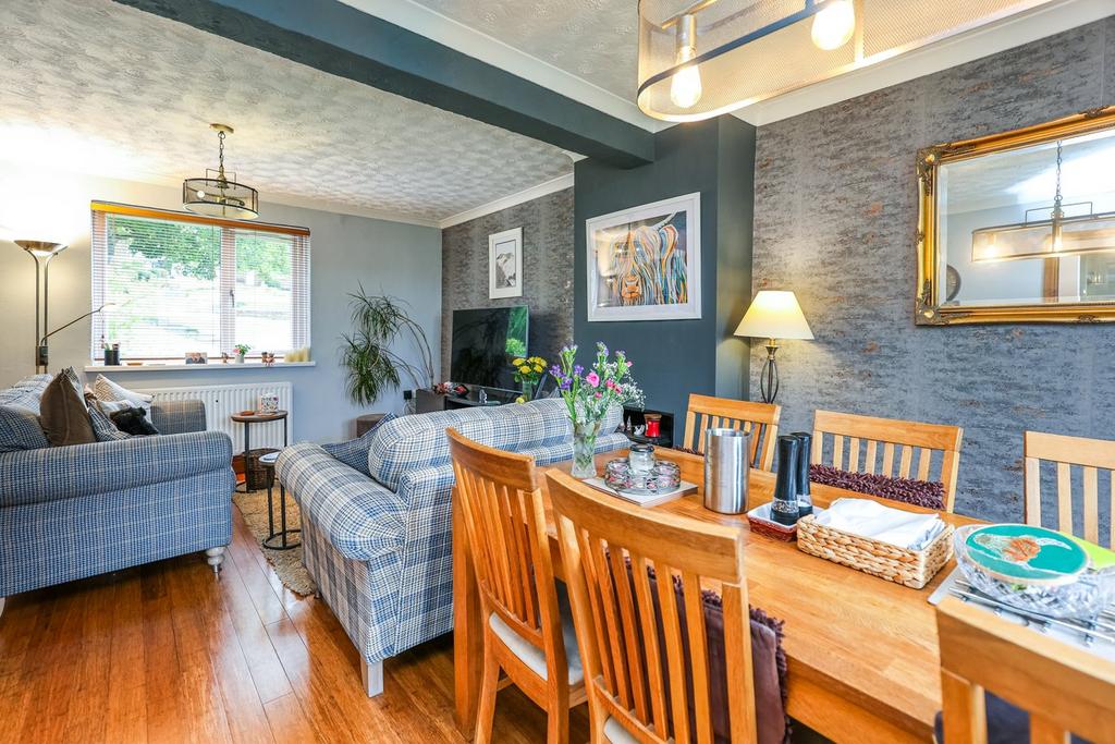 Dining Lounge