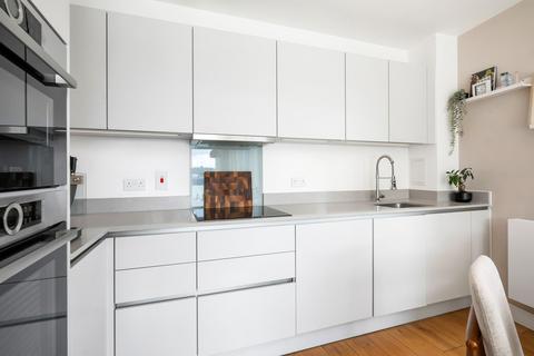 2 bedroom apartment for sale, West Parkside, London SE10