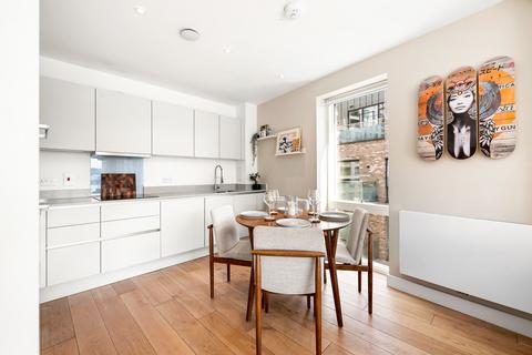 2 bedroom apartment for sale, West Parkside, London SE10