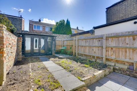undefined, Queen Street, Newmarket CB8