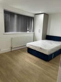 2 bedroom flat to rent, Rudheath Avenue, Manchester M20