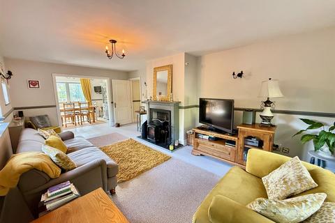 4 bedroom detached house for sale, Reservoir Road, Whaley Bridge, High Peak