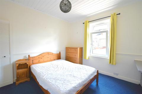 undefined, Room 4, 38 Trafalgar Street, York