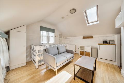 1 bedroom maisonette for sale, Uxbridge Road, London