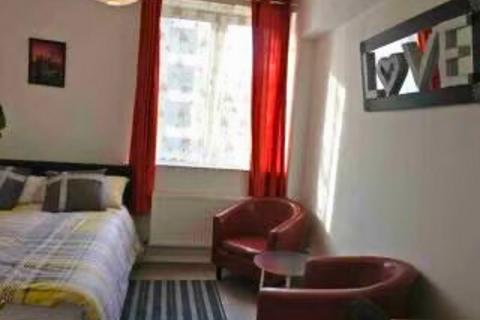 3 bedroom flat to rent, Augustus Street, London NW1