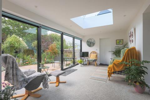 undefined, Dilhorne Road, Cheadle