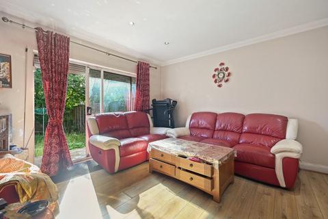 2 bedroom end of terrace house for sale, Elms Lane, Wembley