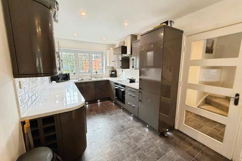 undefined, Lister Grove, Stoke-on-Trent ST11