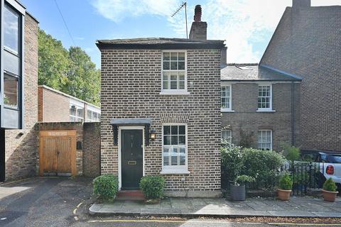 The Butts, Brentford, TW8