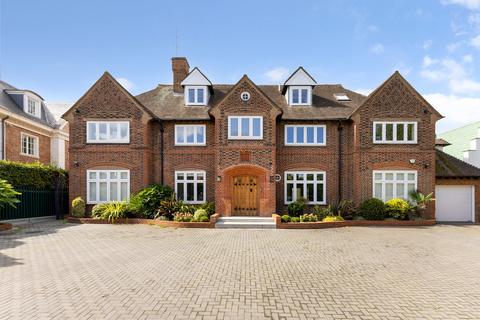 8 bedroom detached house to rent, The Bishops Avenue, London N2