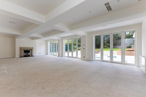 8 bedroom detached house to rent, The Bishops Avenue, London N2