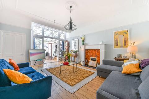 3 bedroom flat for sale, Exeter Road, Mapesbury Estate, London, NW2