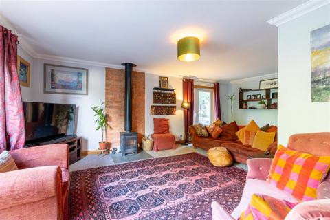 3 bedroom house for sale, Retinue Row, Methven, Perth