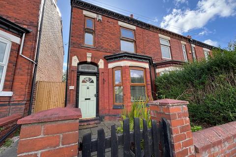 3 bedroom end of terrace house for sale, Stockport Road West, Stockport SK6