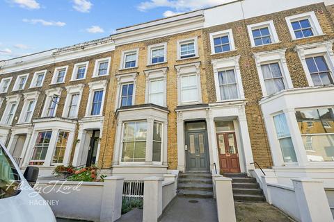 2 bedroom flat for sale, Richmond Road, LONDON E8