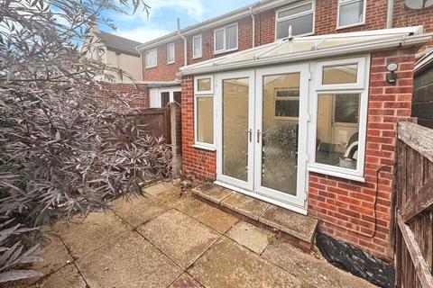 2 bedroom terraced house for sale, Lower Kenyon Street, Doncaster DN8