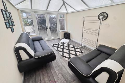 2 bedroom terraced house for sale, Lower Kenyon Street, Doncaster DN8