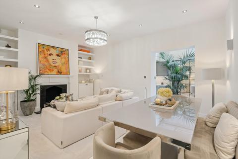Redcliffe Square, London, SW10