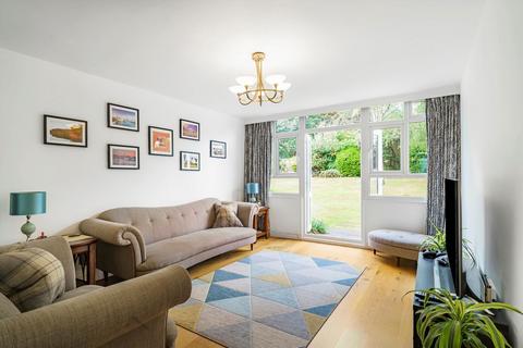 3 bedroom flat for sale, Kersfield Road, London SW15